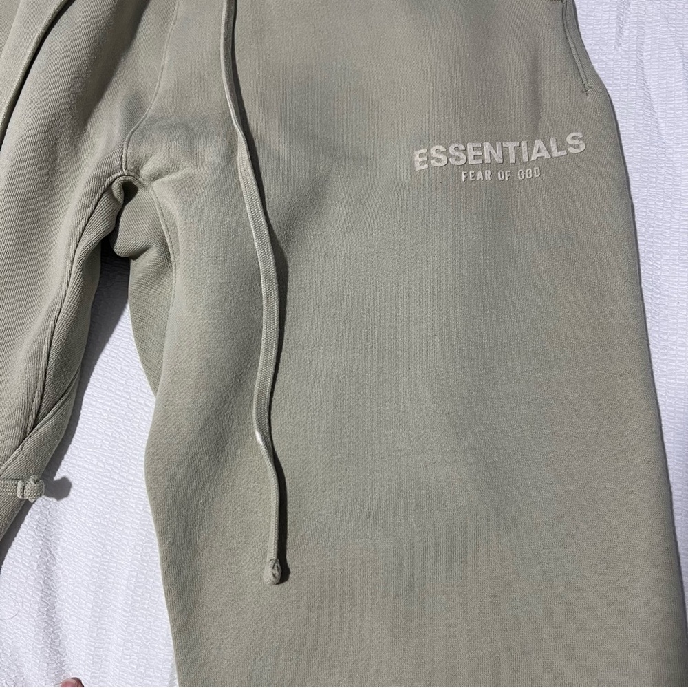 Essentials sweatpants - Picture 2 of 4